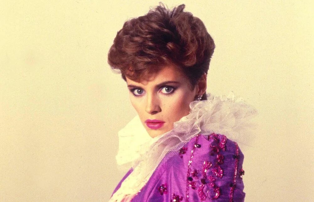 Sheena easton. Sheena easton в молодости. Певица шина. Тори истон. Шина истон.