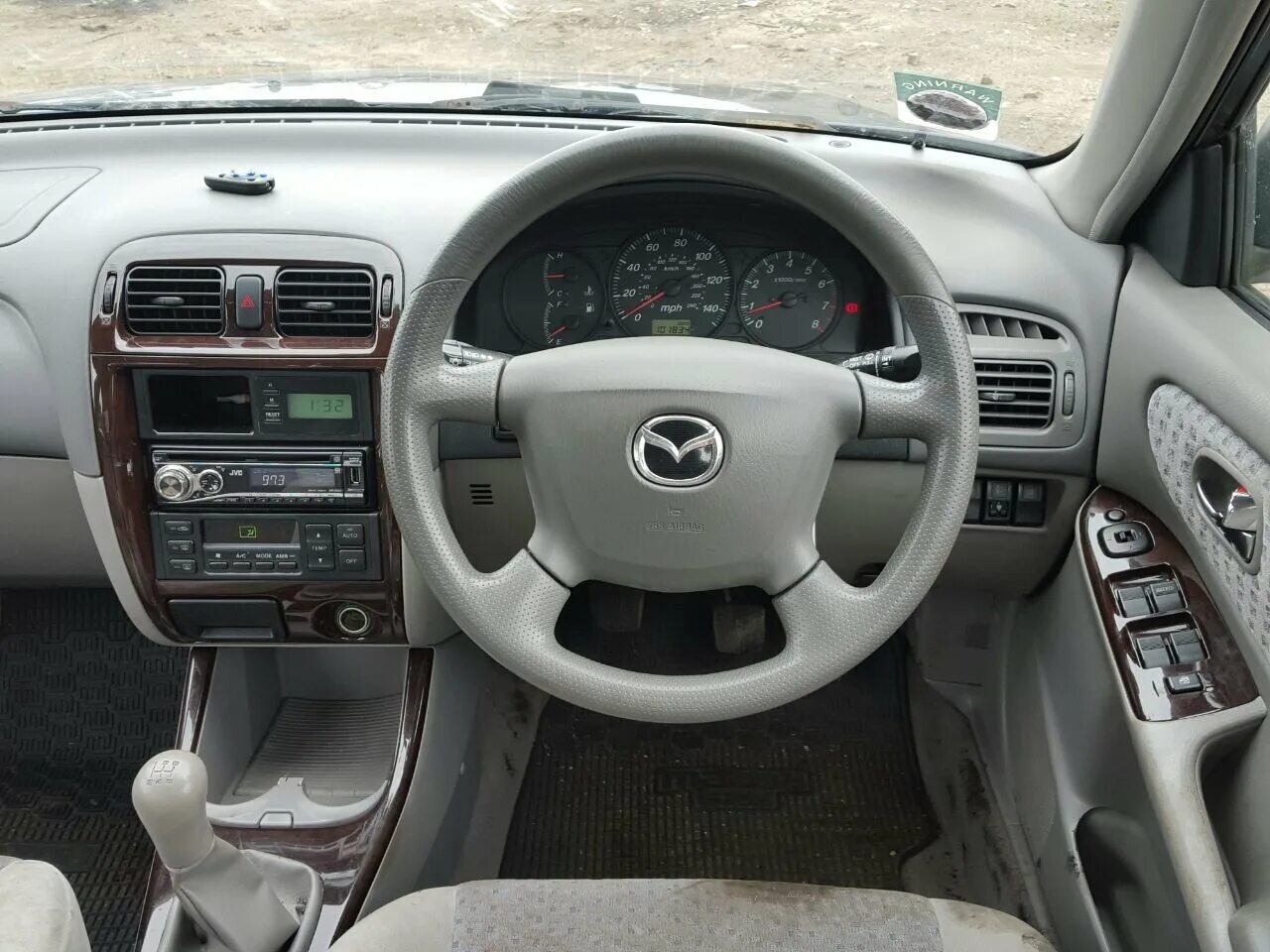 Мазда 626 2001 года. Мазда 626 2001 салон. Mazda 626 gf салон. Mazda 626 2003. Mazda 626 gf Interior.