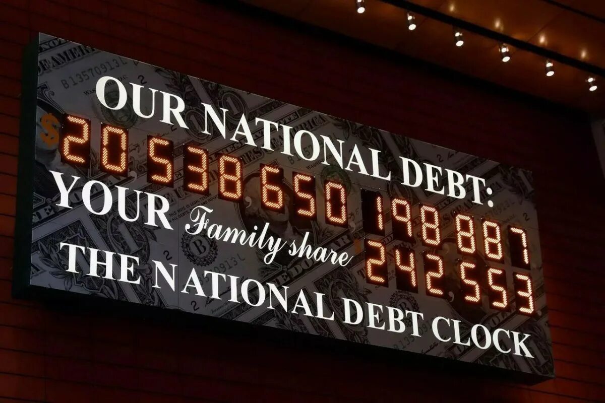 Счетчик долгов в реальном времени. Счетчик государственного долга США. Табло внешнего долга США. Табло с госдолгом США. Внешний долг США табло.