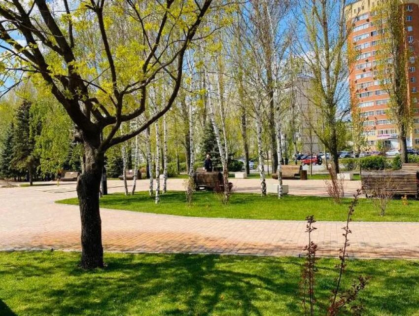 Волжский город сад. Волжский город сад. Волжский. Площадь ленина волжский фонтаны. Ночной волжский с высоты птичьего полета волгоградская.