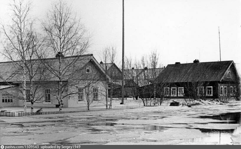 Норвежский сайт емецк. Емецк Архангельская область. Село Емецк. Емецк наводнение 1983. Наводнение 1983 году Холмогорский район Емецк.