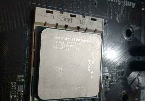 Amd a8 ядра. Amd a8 3800m. amd a8-3800 series. fm1 процессоры. amd a8-3800 фото.