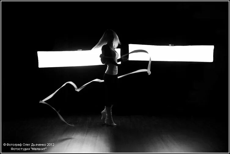 в темноте мы пляшем музыка. в темноте мы пляшем музыка. танец пары. в темноте мы пляшем музыка. влюбленные в танце.