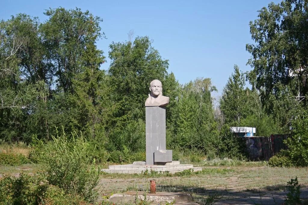 Пос береза Самарская область. Берёза (Самара). Береза на памятник. Березка на памятник.