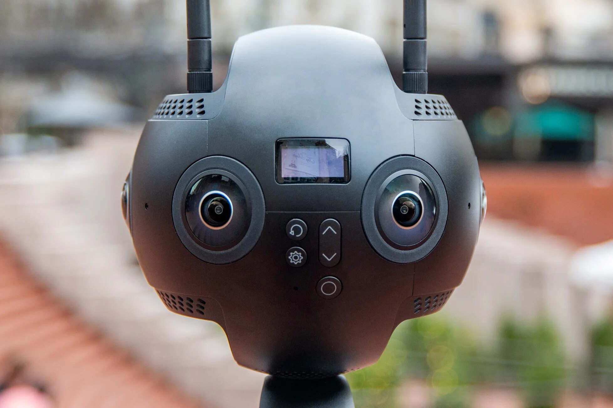 Insta360 Pro 2 камера. Инста 360 про 2. Камера 360 insta360 Preview. Инста 360 про 2 камера. Умные камеры 360