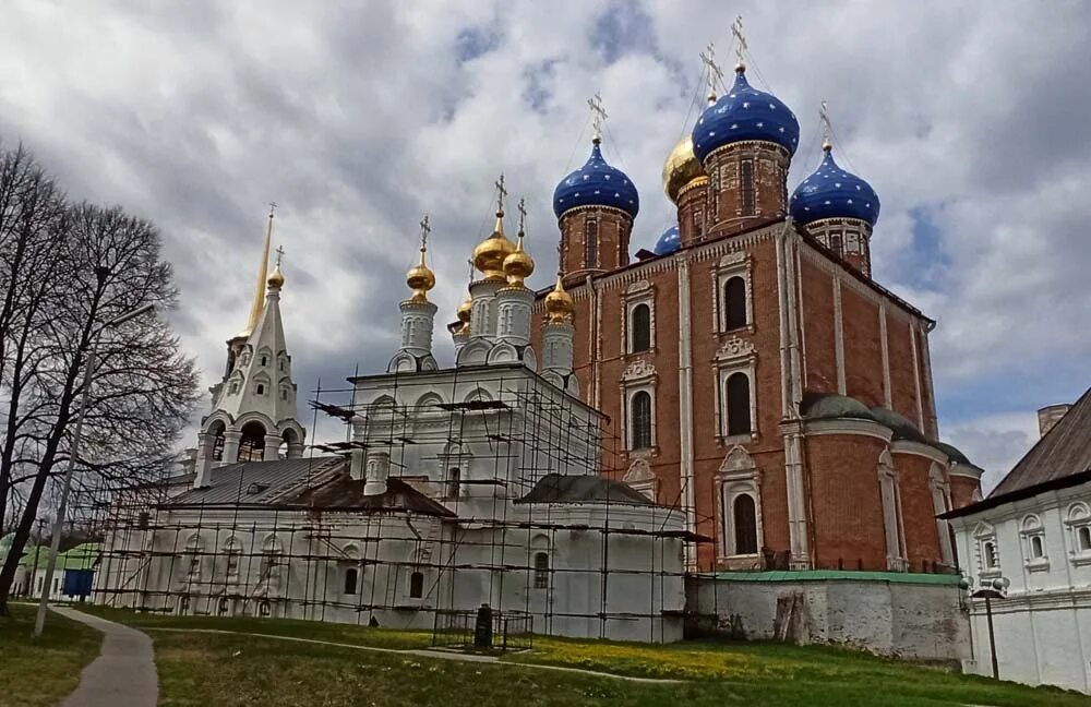 Рязань самостоятельно. Рязань. рязань летом. город рязань достопримечательности. красивые места в рязани для прогулок.