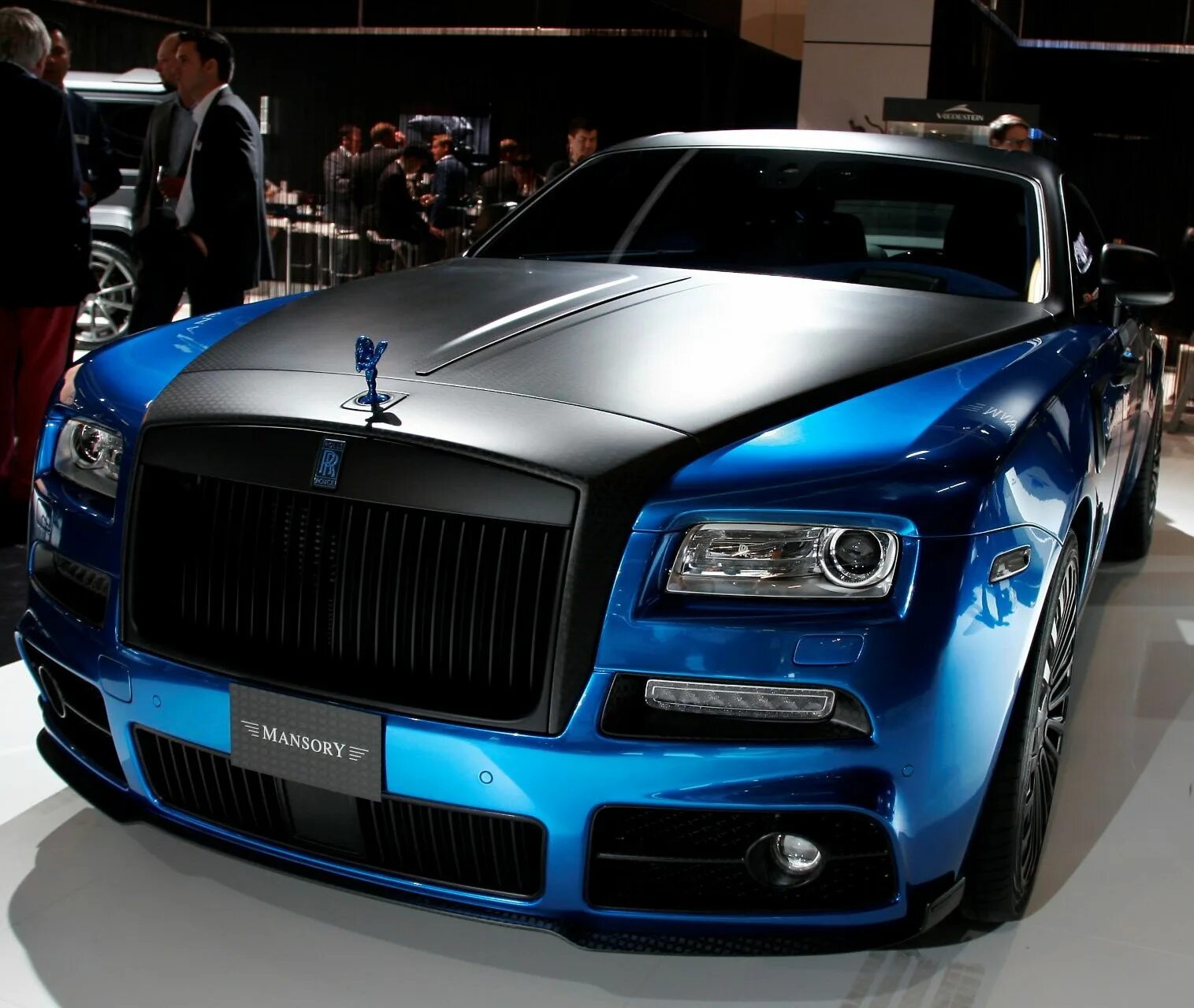 Rr spectre. Rolls Royce Wraith Mansory. Rolls Royce Mansory. Rolls Royce Wraith 2020 Mansory. Машина Mansory Rolls Royce Wraith.