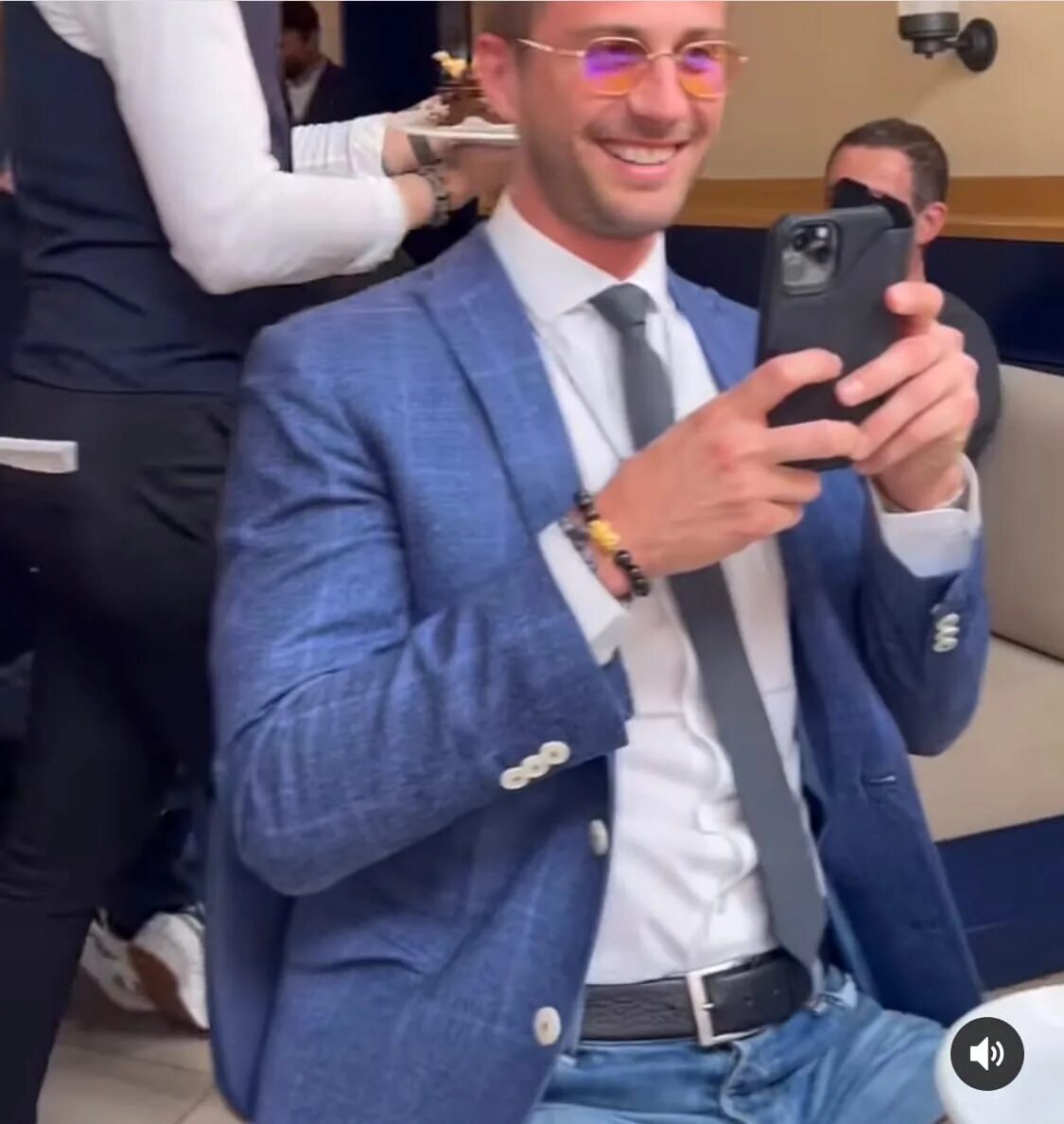 Виктория боня и алекс смерфит монако. Алекс смерфит принц. Алекс смерфит принц. Виктория боня и алекс смерфит. Виктория боня и смерфит.