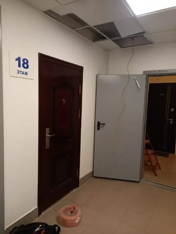 Скс управляющая компания. Маршала катукова 24 скс ук. Серпухов улица 5 борисовская дом 24. Жкх скс управляющая компания. Москва улица твардовского взрыв в подъезде.