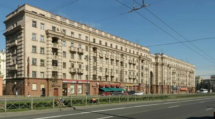 Как выглядят дома сталинки Вторичка сталинка