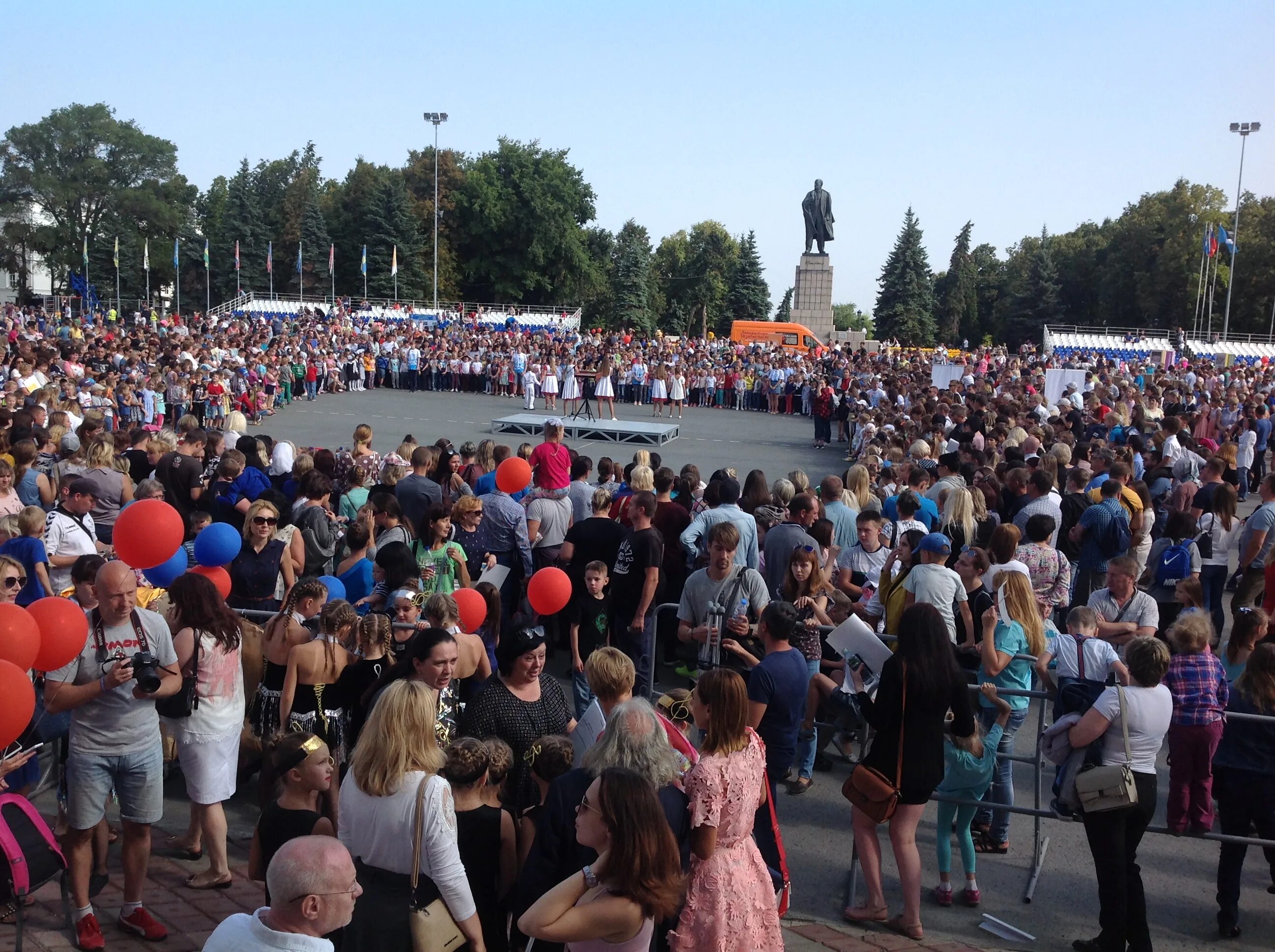 День города Ульяновск. Праздник в городе. Празднование города. День города фото.