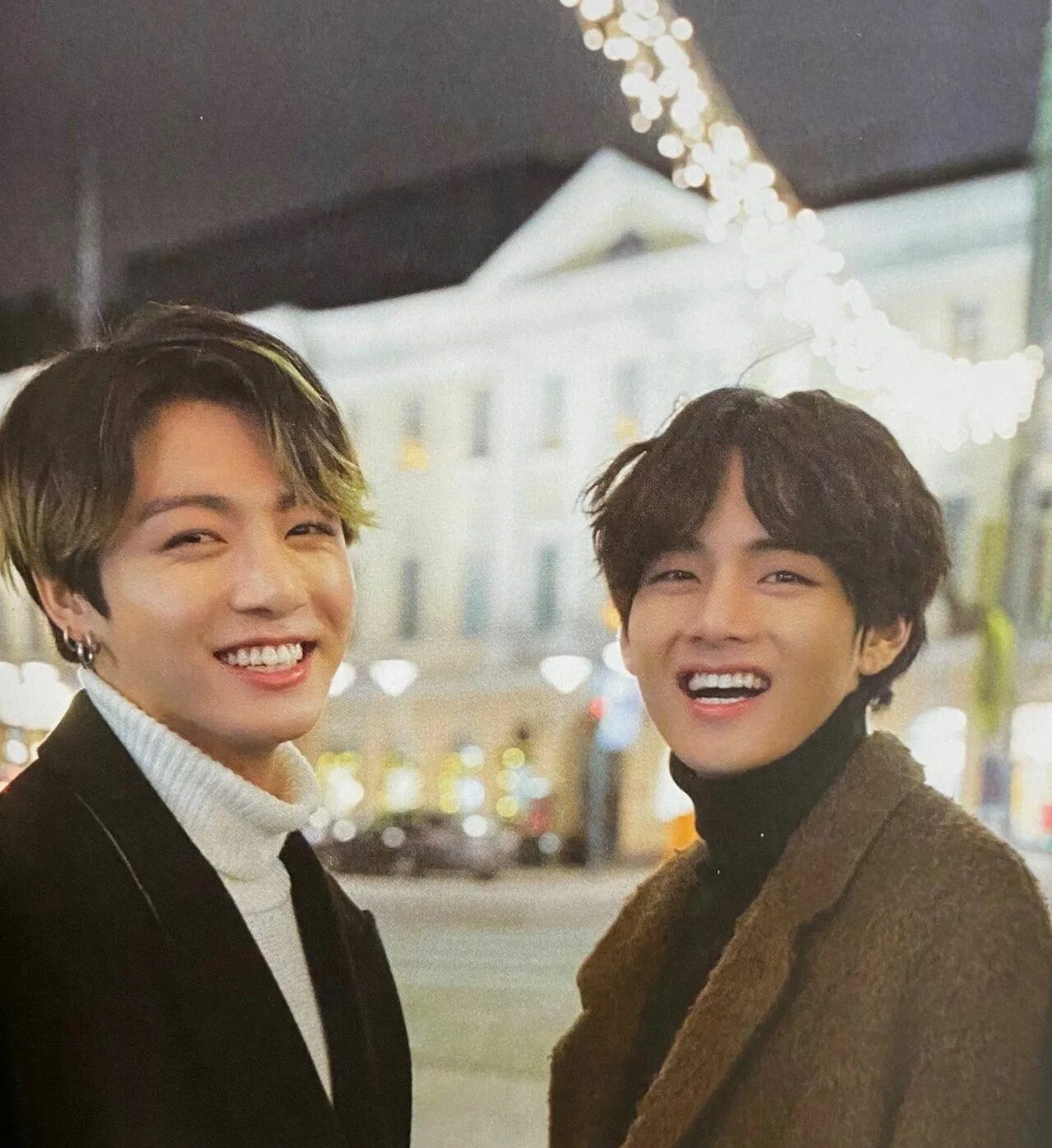 Тэхен какой в отношениях. BTS taekook. Вигуки БТС Грэмми 2020. BTS taekook 2020. Чонгук и Тэхен.