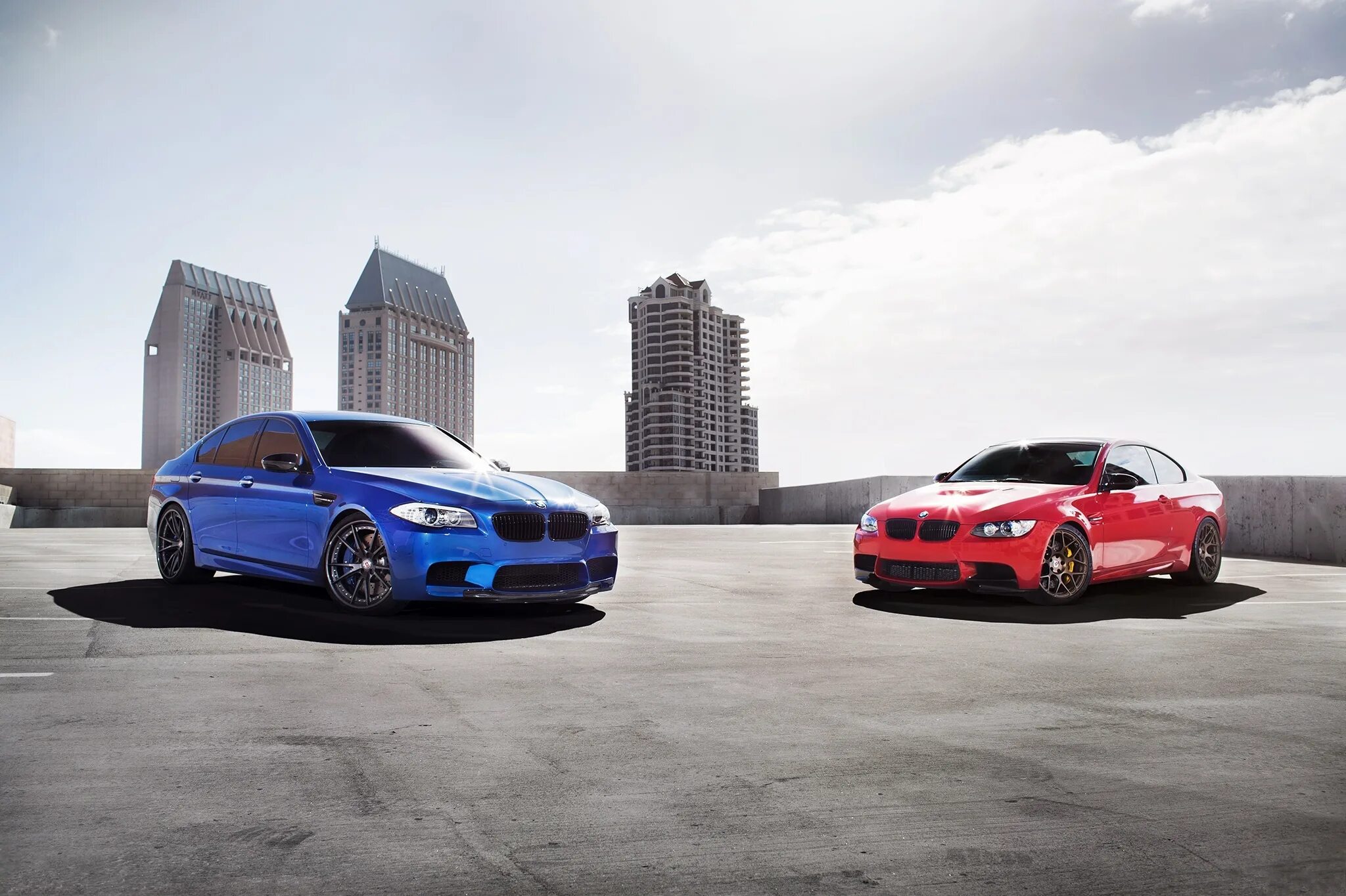 Две машины в минске. BMW m5 f10. BMW m5 Red. BMW m5 Coupe. BMW m3 f10.