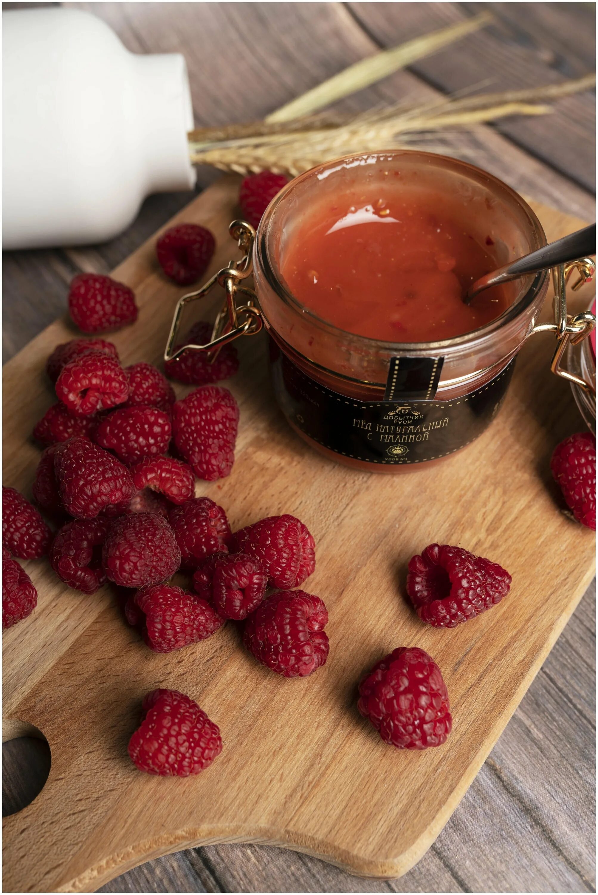 взбитый мед с малиной. варенье малина. лацивит малина и мед. малиновый мёд. малиновый чай.