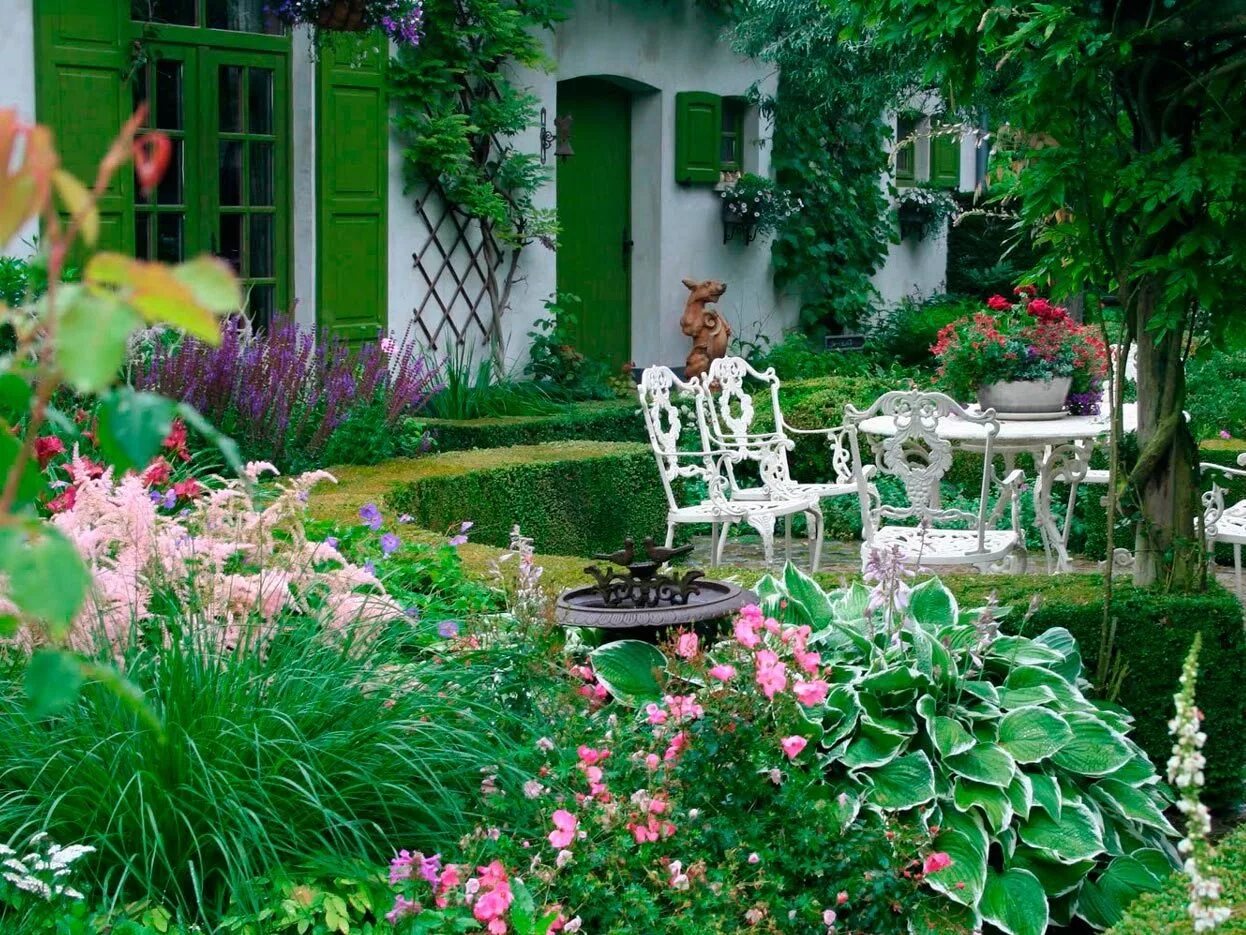 Мой сад. Сад во дворе. Палисадники Италии. Красивые цветники в саду. Красивые Дворики.