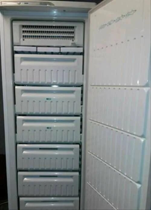 Морозильная камера стинол 105 q 001. Стинол работает морозильная камера. Морозильная камера стинол 106 панель управления. 002. Морозильная камера стинол 105 q 001.