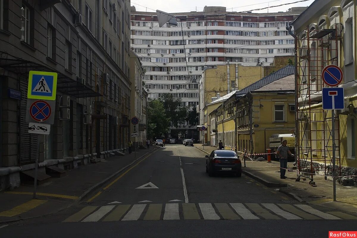 Татарский переулок. Татарский переулок Москва. Малый татарский переулок 5. Малая Татарская улица Москва. Большой татарский переулок.