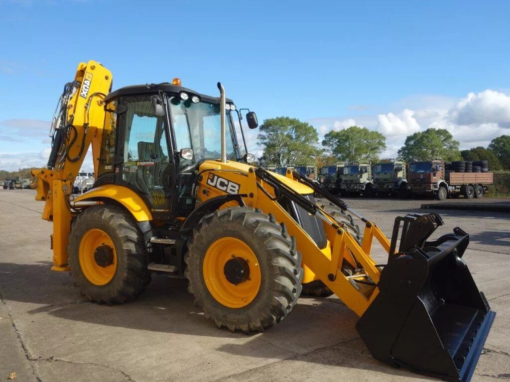 Экскаватор погрузчик казань. Экскаватор-погрузчик JCB 3cx. Экскаватор-погрузчик JCB 4сх. Трактор JCB 4cx. Экскаватор-погрузчик JCB 4cxs15h2wm.