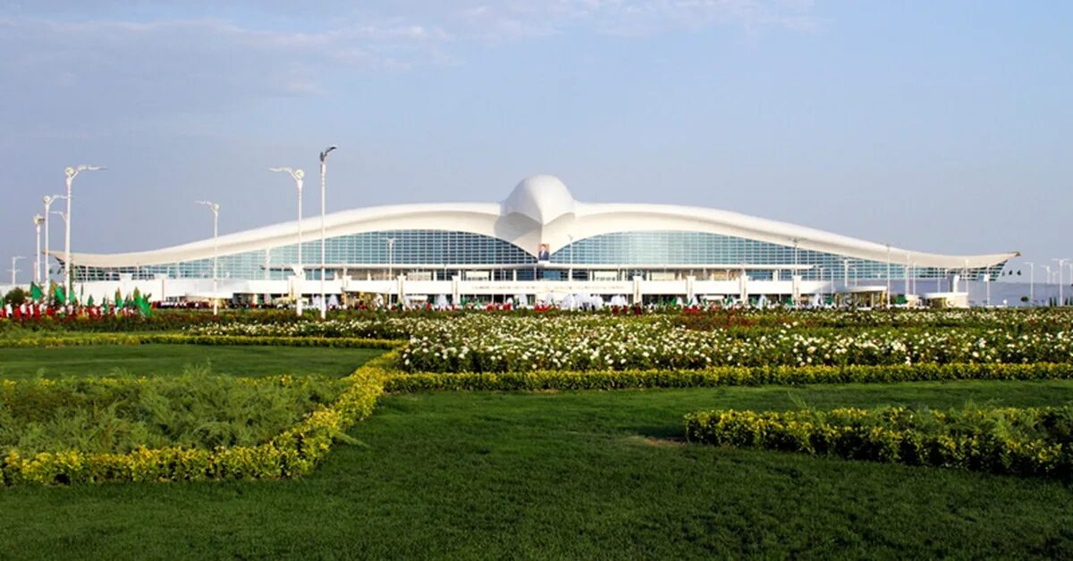 Аэропорты средней азии. Туркменистан аэропорт Ашхабад. Архитектура аэропорт Ашхабад Туркменистане. Международный аэропорт Ашхабада (Туркмения). Аэропорт Туркменбаши в Ашхабаде.