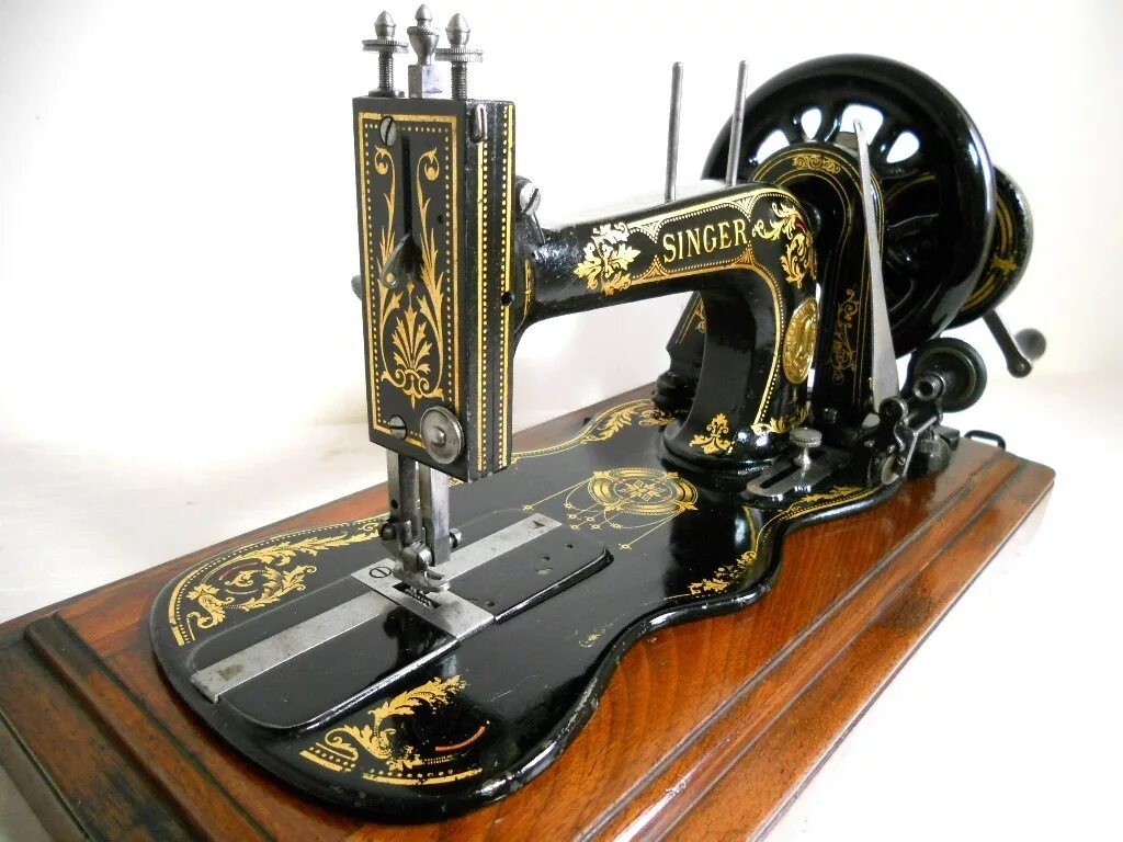 Король швейных машинок. Швейная машинка (Zinger super 2001). Швейная машинка Зингер s010l. Швейная машинка Зингер 12. Зингер к12 швейная машина.