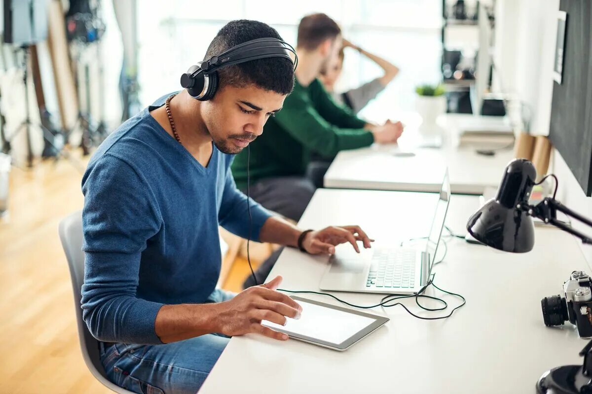 Listening networking