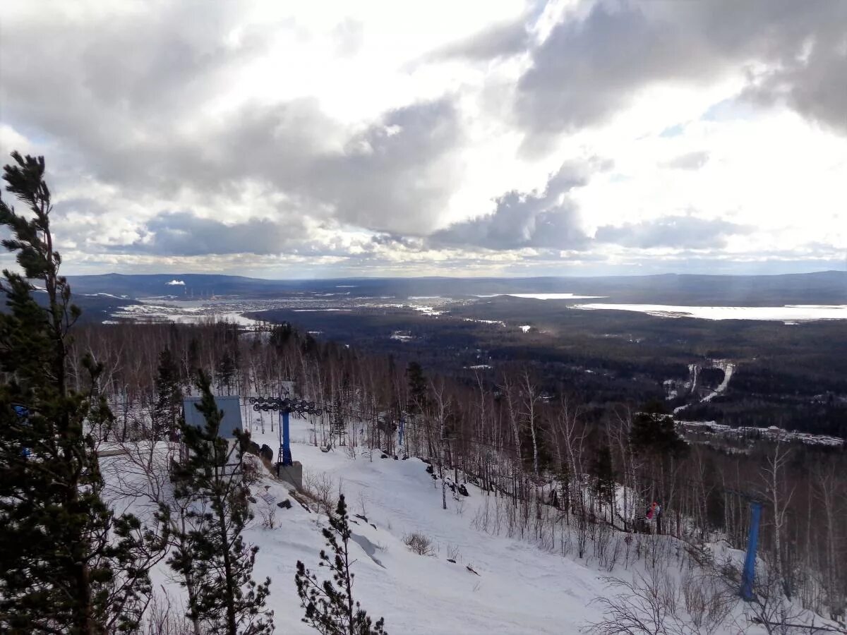гора ежовая екатеринбург. гора ежовая горнолыжный курорт. ежовая гора невьянск. гора ежовая горнолыжный комплекс екатеринбург. гора ежовая горнолыжный комплекс екатеринбург.