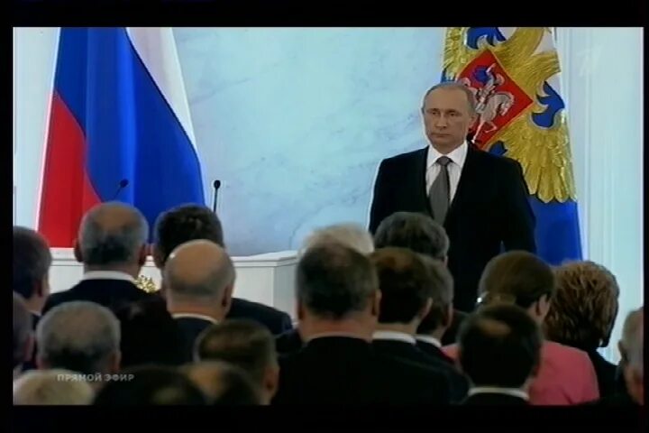 Запись послания федеральному собранию. Послание президента федеральному собранию в 2025. гости в зале на послании президента. красивая женщина на ежегодном послании президента. указания от путина федеральному собранию.