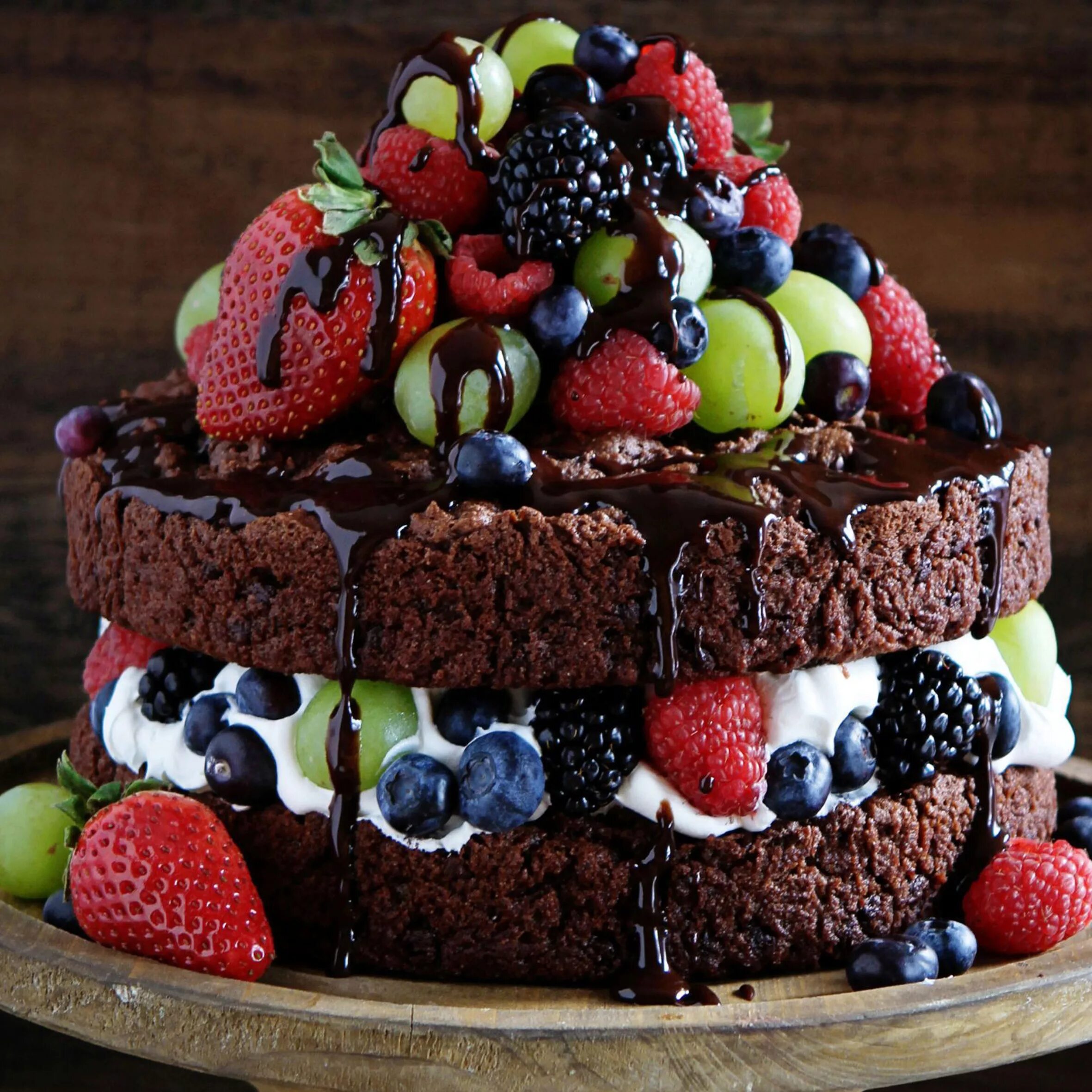 Красивые торты. Тортик с фруктами. Шоколадный торт. Шикарный торт.