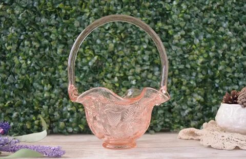 Vintage Fenton Pink Glass Basket Strawberry Pattern, Flower Bouquet Vase bo...