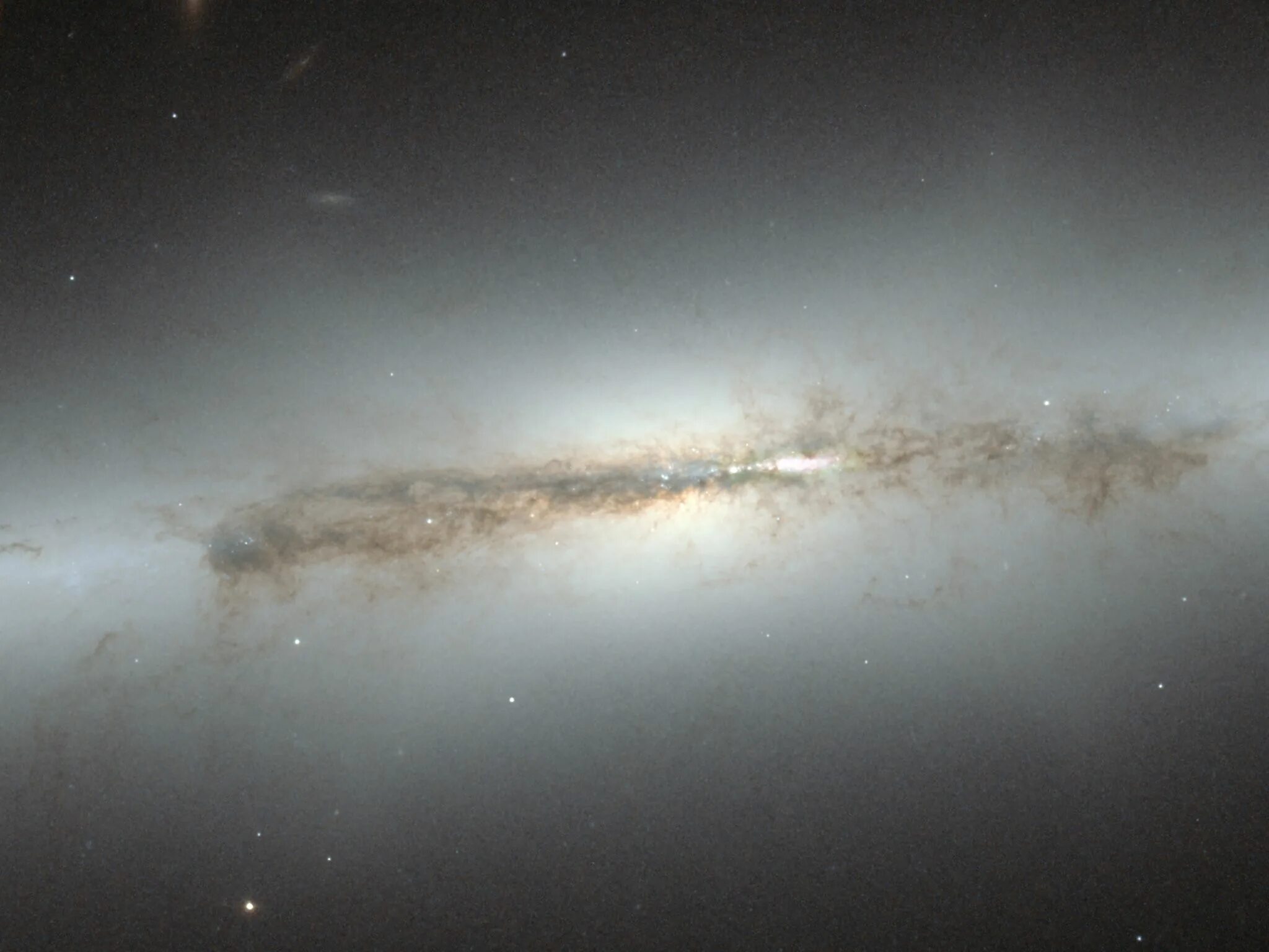 Фото планет с телескопа Хаббл. Galaxy NGC 4710. Далекий космос. Ic 4710 Галактика.