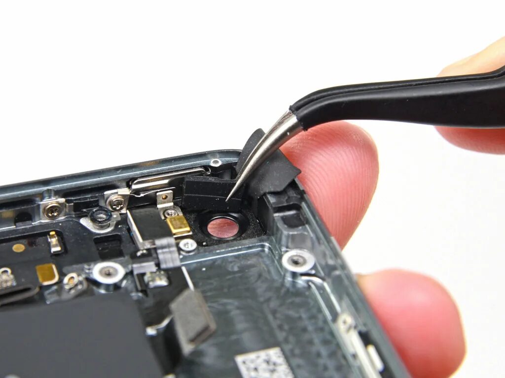 Замена камеры на айфон 10. Кнопка включения iphone 5 se. iphone 5 кнопка включения. 5s замена камеры. iphone se кнопка включения.