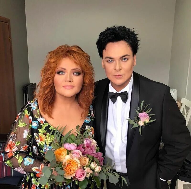 Томас невергрин свадьба. Дмитрий певцов свадьба ольга. Анастасия минцковская и юлиан. Певцов женится. Юлиан и анастасия.