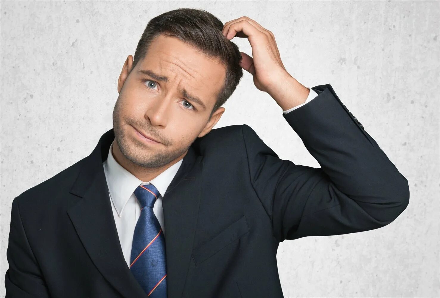 он оказался бизнесменом. не говори никому фильм 2006. успешный мужчина.