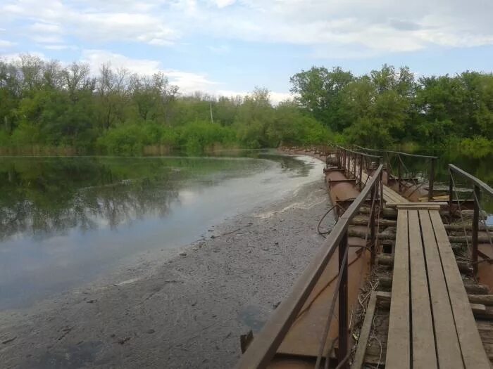 Криволучье ивановка. Село Криволучье Сура Балаковский район. Село Криволучье.Саратовская область.Балаковский район. Сура Криволучье-Сура. Понтонный мост в Криволучье Сура.