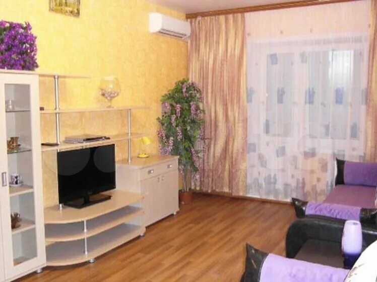 Однокомнатная квартира в короче снимать. Московская 121 киров. Апартаменты под сдачу. Апартаменты екатеринбург посуточно. Дизайн квартиры для сдачи в аренду.