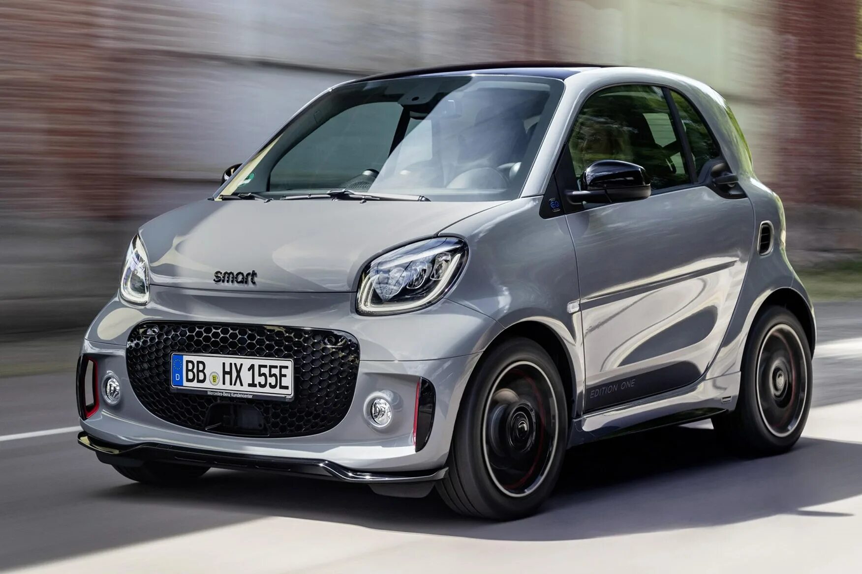 Купить б/у Smart Fortwo I Рестайлинг 0.7 AMT (61 л.с.) бензин робот в Москве: чё
