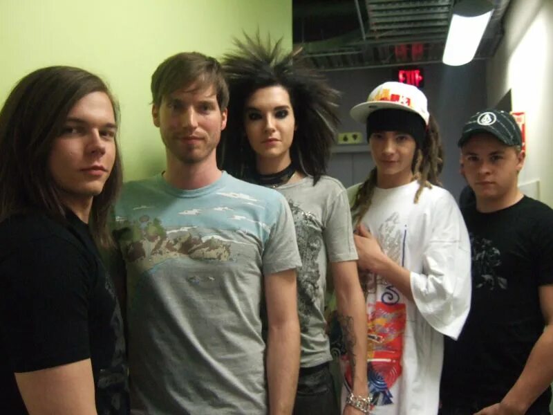 Новая молодая группа. Tokio Hotel 19.02.2008. Группа Токио. Ребята из группы Токио хотел. Немецкая Молодежная популярная группа Родом из Германии Токио хотел.