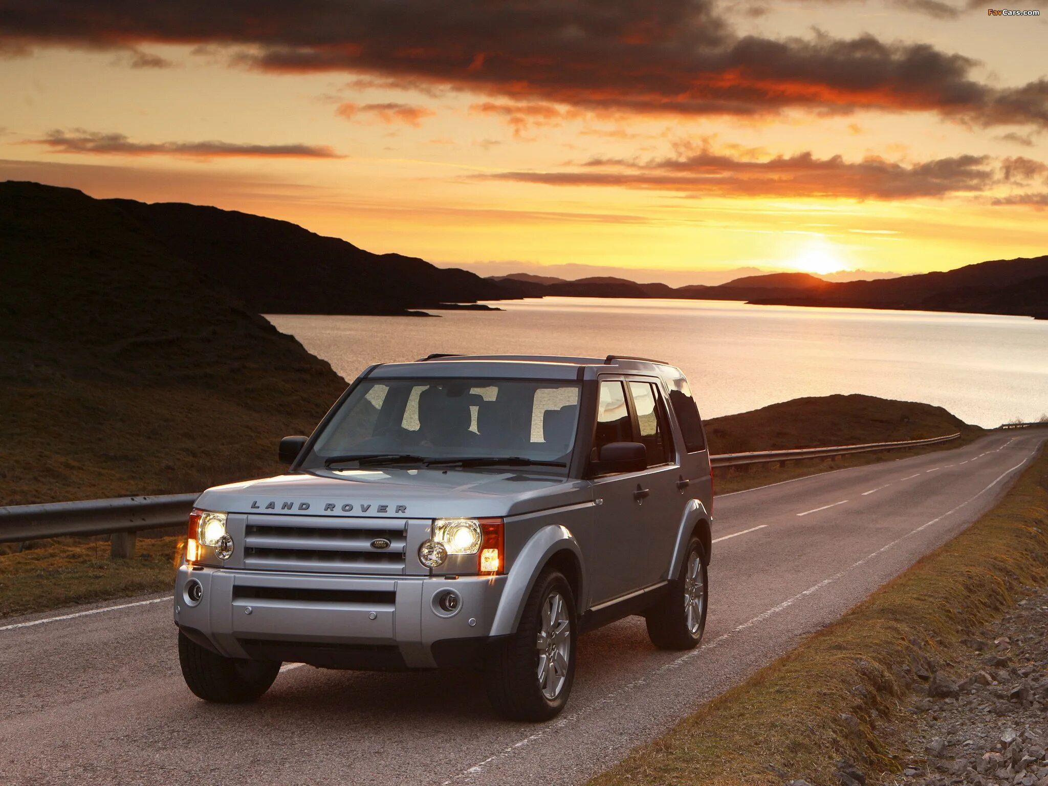 Range rover дискавери 4. Лэнд ровыер дискавери 4. Оенд ровер дискаверии3. Машина land rover discovery. Машина land rover discovery.