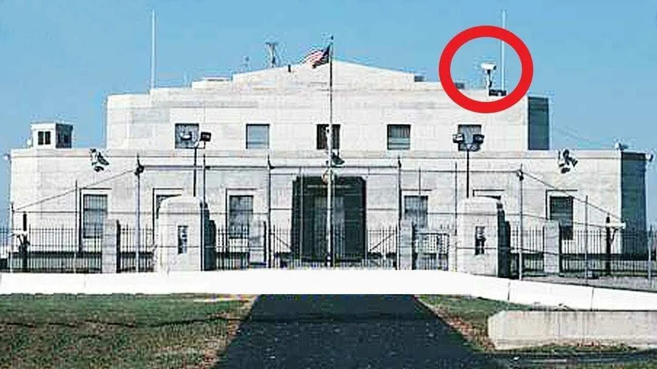 Fort knox. Форт Нокс США. Форт-Нокс золотохранилище. Форт-Нокс в штате Кентукки. Форт Нокс внутри.