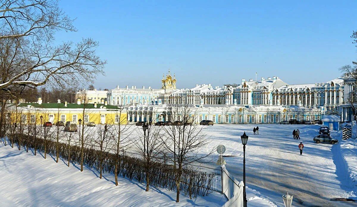 Погулять пушкине. Екатерининский парк Царское село зимой. Пушкин Екатерининский дворец зимой. Александровский парк Царское село. Петергоф зимний дворец.