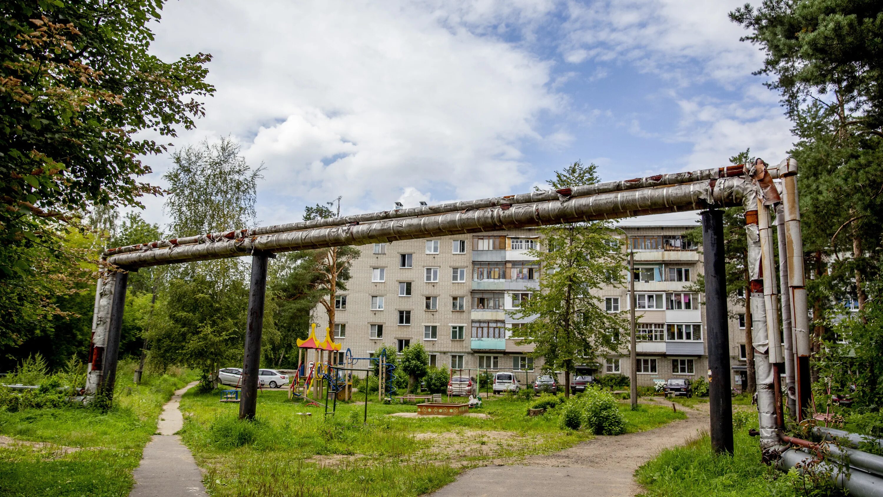 Поселок октябрьский россия. Поселок Октябрьский Ярославль. Ярославль посёлок Октябрьский 20. Ярославль окраины. Поселок Октябрьский д20 Ярославль.