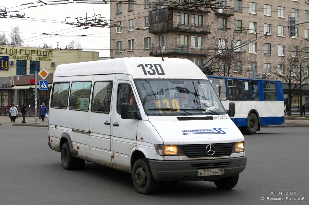 130 автобус маршрут спб. 130 Маршрутка СПБ. 130 Автобус. 130 Автобус Уфа. 492 Автобус.