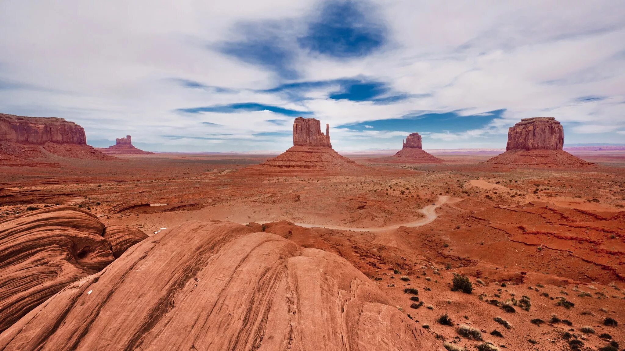 Долина монументов юта сша. Запад долина монументов. Штат юта долина монументов. Техас штат аризона. Штат юта долина монументов.