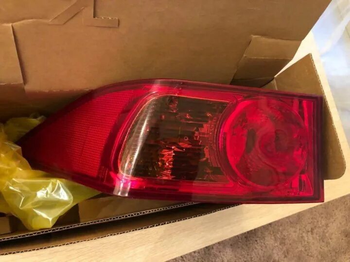 Задние диодные фонари accord 8. Фонарь задний п honda accord iii сед 1985. Фонарь задний правый хонда аккорд 7. Spirior задние фонари. Задние фары honda accord 9 red clear.