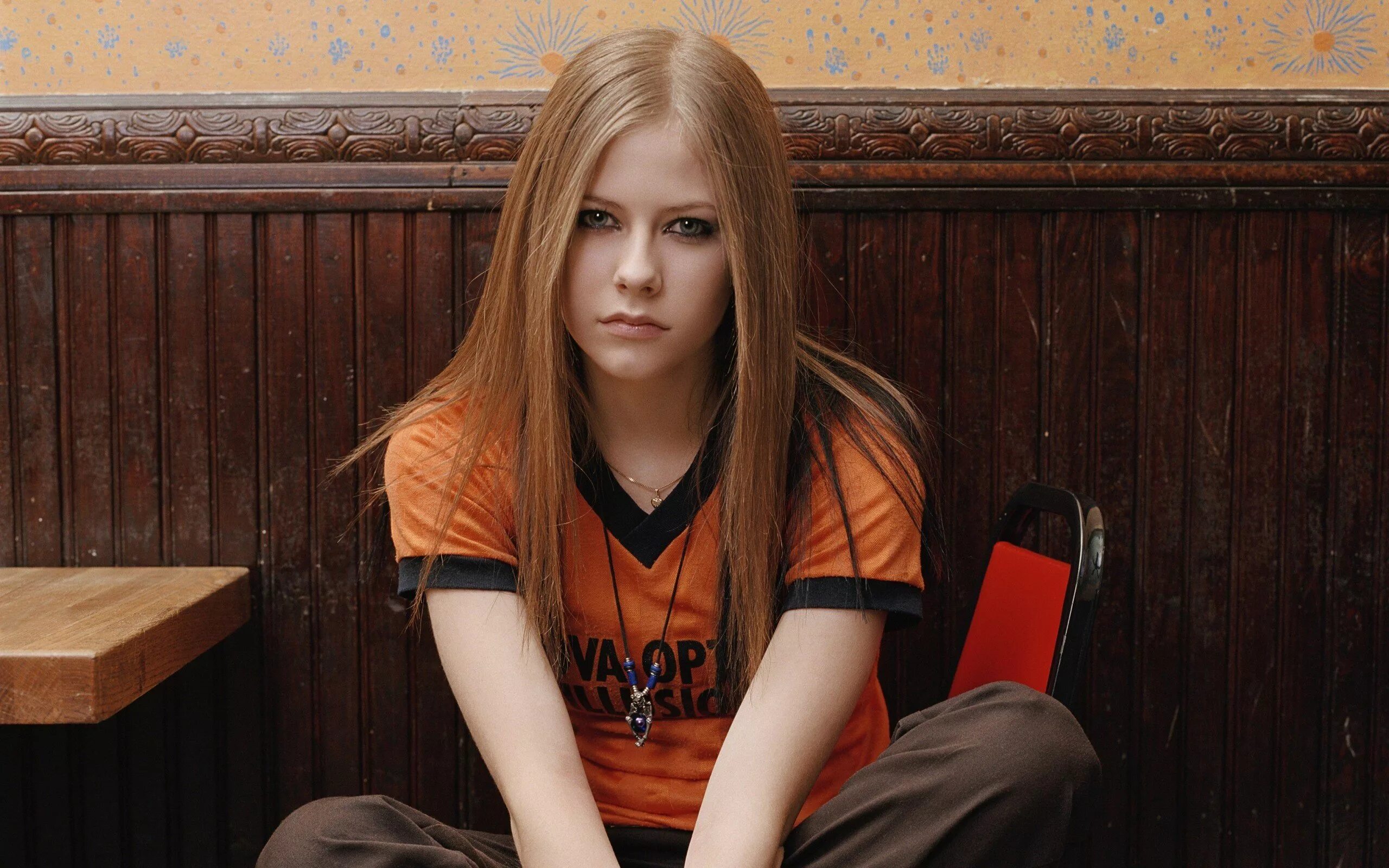 24 видео 16 лет. Аврил Лавин. Avril Lavigne в 14 лет. Аврил Лавин в 15 лет. Аврил Лавин в 13 лет.