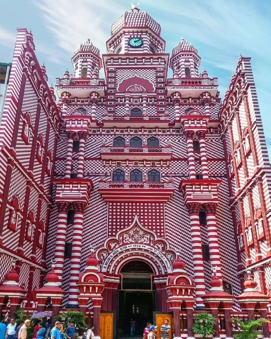 Мечеть Джами уль Альфар. Красная мечеть Коломбо. Red Mosque Шри Ланка. Архитектура Коломбо Шри Ланка.