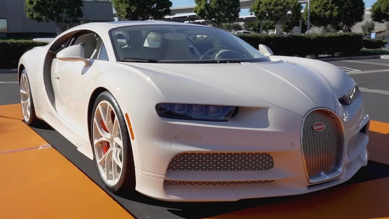 Bugatti eco. Бугатти Хермес. Bugatti Chiron Hermes. Manny Khoshbin Bugatti Chiron Hermes 1 of 1. Bugatti Chiron super Sport Hermes.