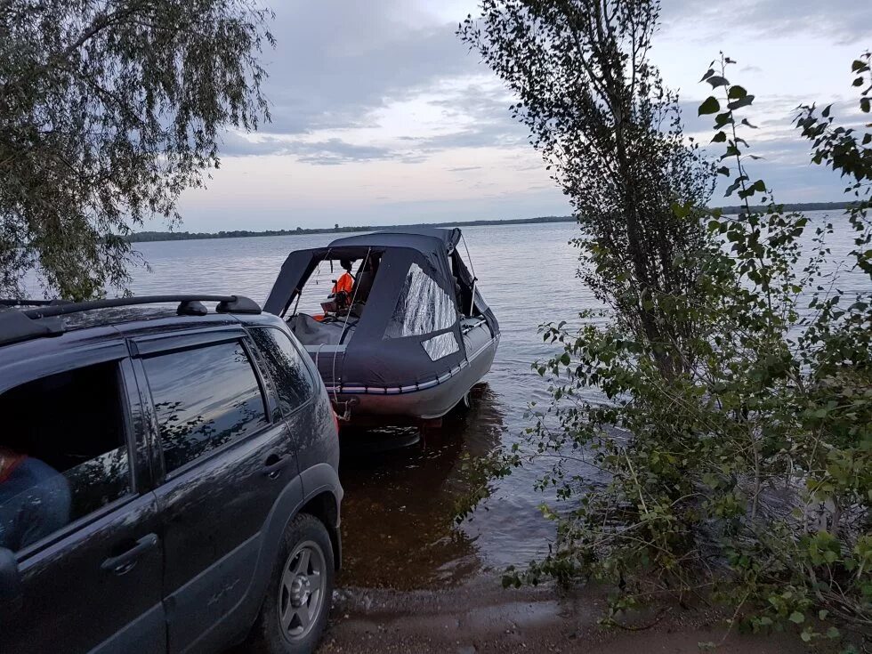 Лодка Волга. Спуск лодки к Оке. Терву спуск лодки. Места для спуска лодки на воду Волга. Обстановка на волге