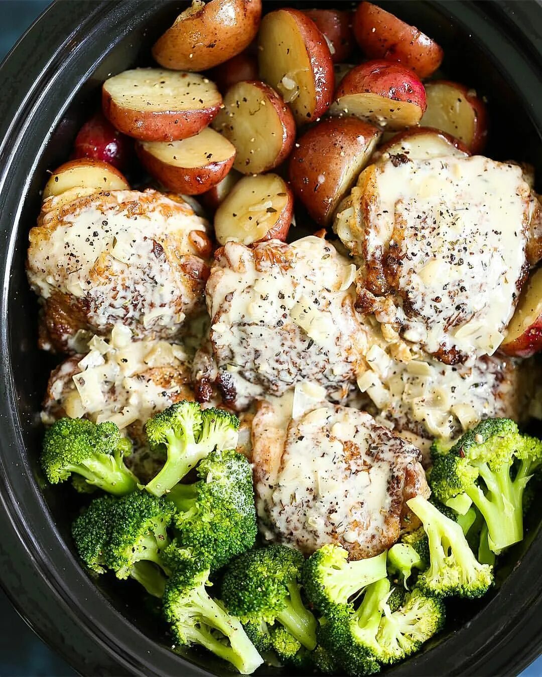 Что приготовить на ужин в мультиварке быстро. Вкусный ужин. вкусные блюда на ужин. блюда в мультиварке. блюда для легкого ужина.