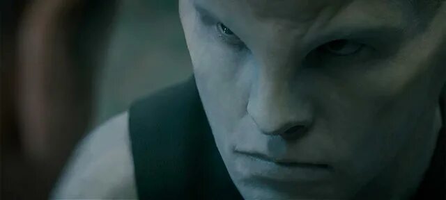 Титана фото сейчас немедленно. Титан трейлер. Титан трейлер на русском. Титан трейлер на русском. Сэм уортингтон титан.
